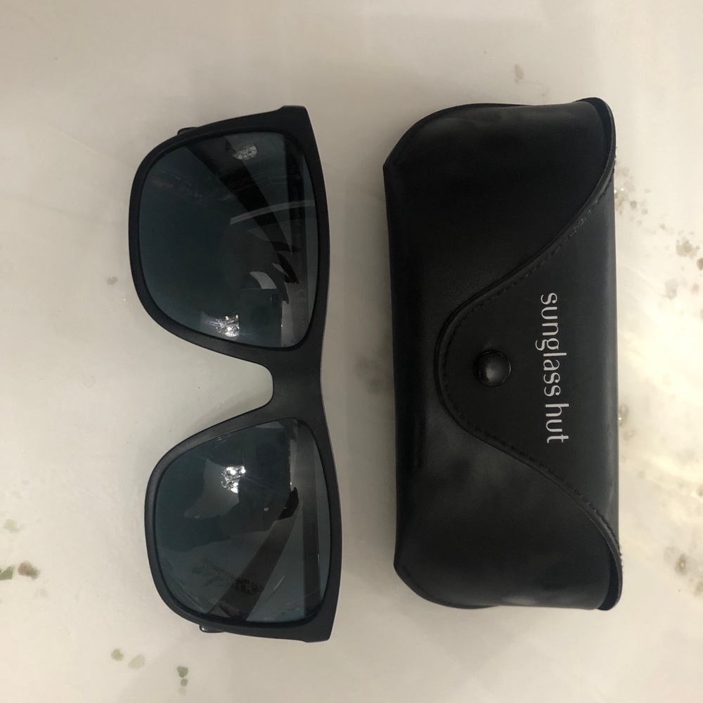 Sunglass Hut shades